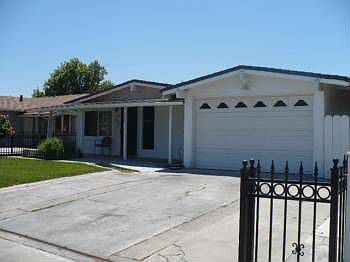 1st image of 1455 Mount Whitney Dr