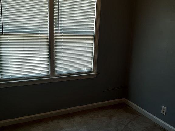 4th image of 1717 1/2 22nd Ave N #2