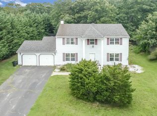 3 Howard St, Selden, NY 11784