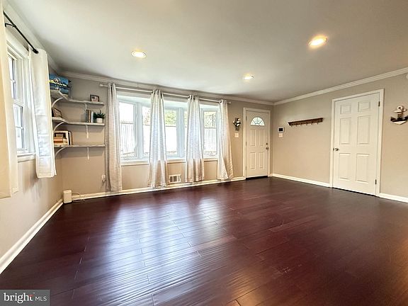 2nd image of 8617 W Fort Foote Ter