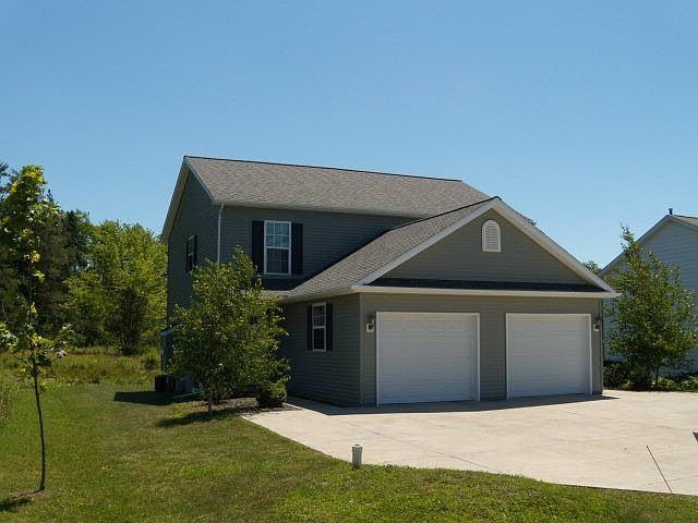 1st image of 424 Hillcrest Dr