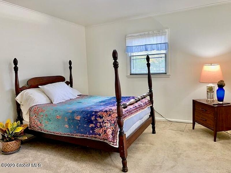5th image of 506 Gansevoort Road