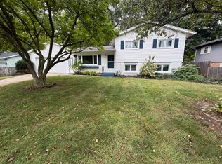 6740 Amberly St, Portage, MI 49024