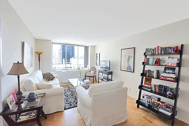 Rented by Peter Ashe