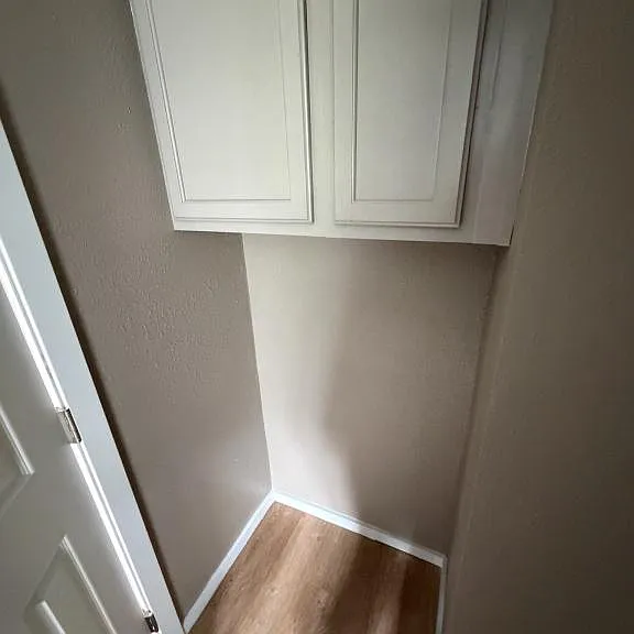 985 Oregon St — Photo 11