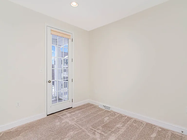 542 Rayburn Ct — Photo 27