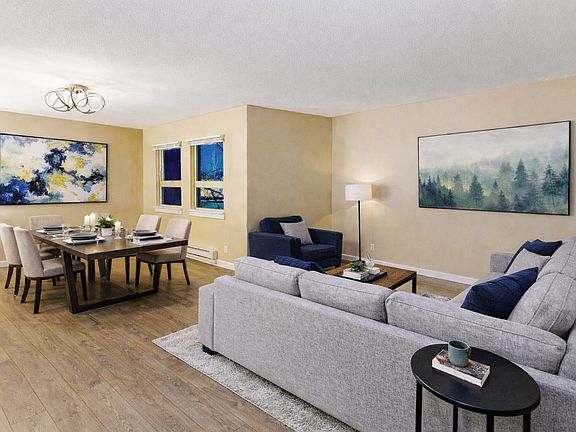 4th image of 22720 119th Ave #205