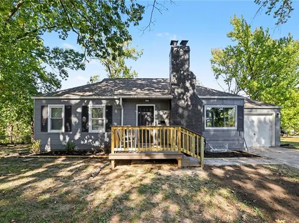 5046 Glenside Ct, Kansas City, MO 64129