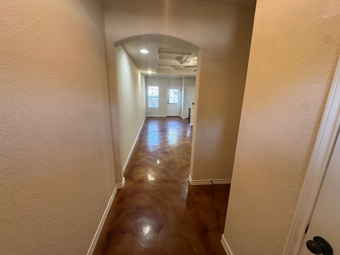 Townhome Located Near Retama Park — Photo 2