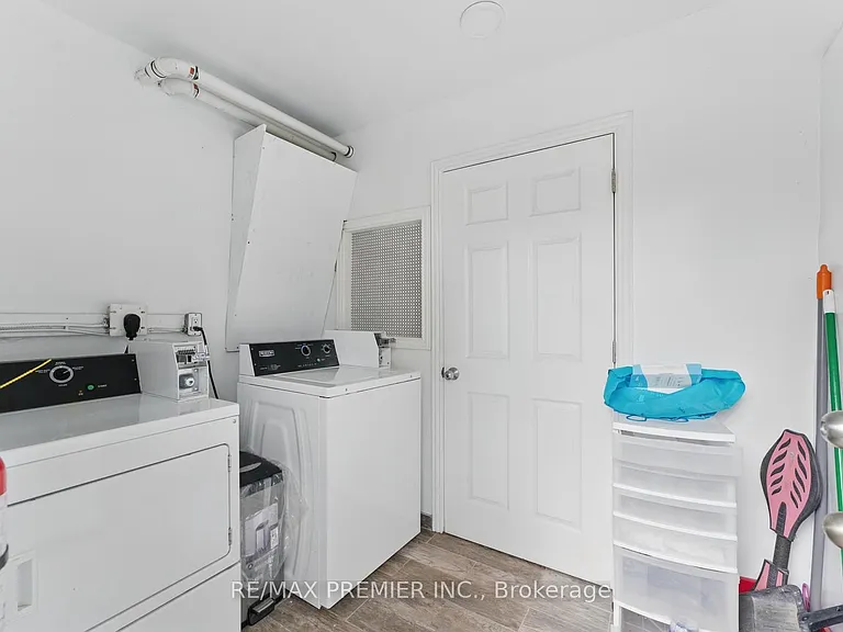9 Bracebridge Ave #LOWER — Photo 9