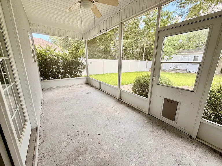 235 Wellington Pl — Photo 16