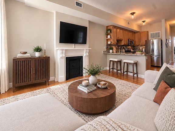2nd image of 703 Park Ave APT 9