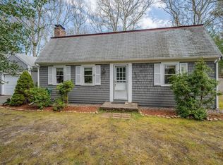 36 Wequaquet Ave, Barnstable, MA 02630