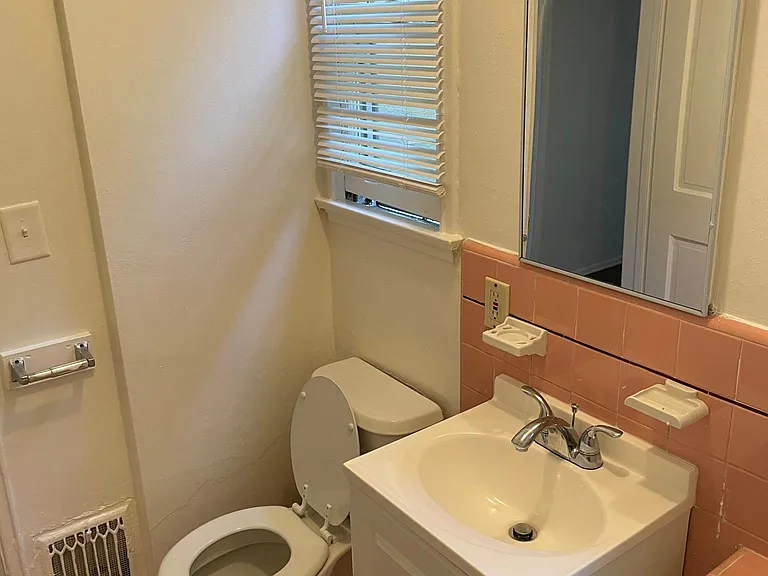 10940 Roebling Ave #10940 — Photo 11
