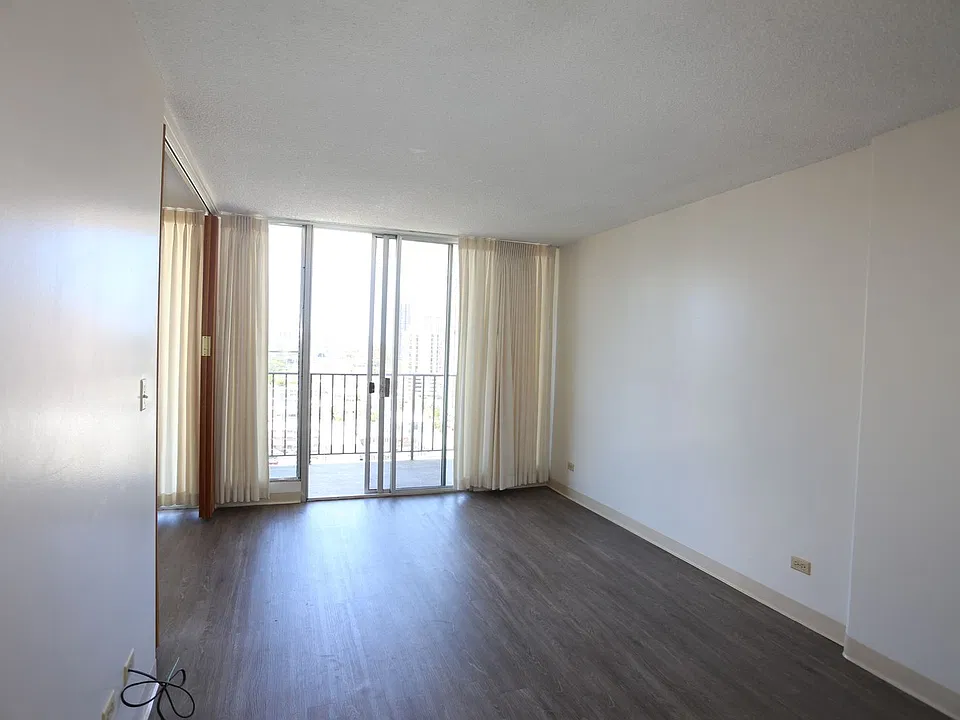 2121 Algaroba St #1508