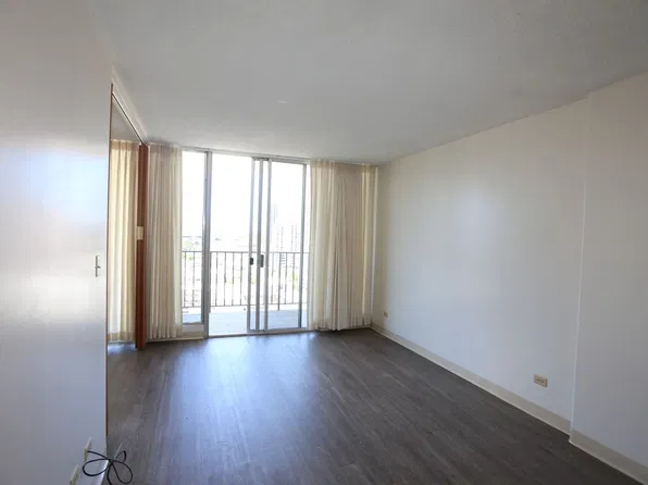 2121 Algaroba St APT 1508, Honolulu, HI 96826