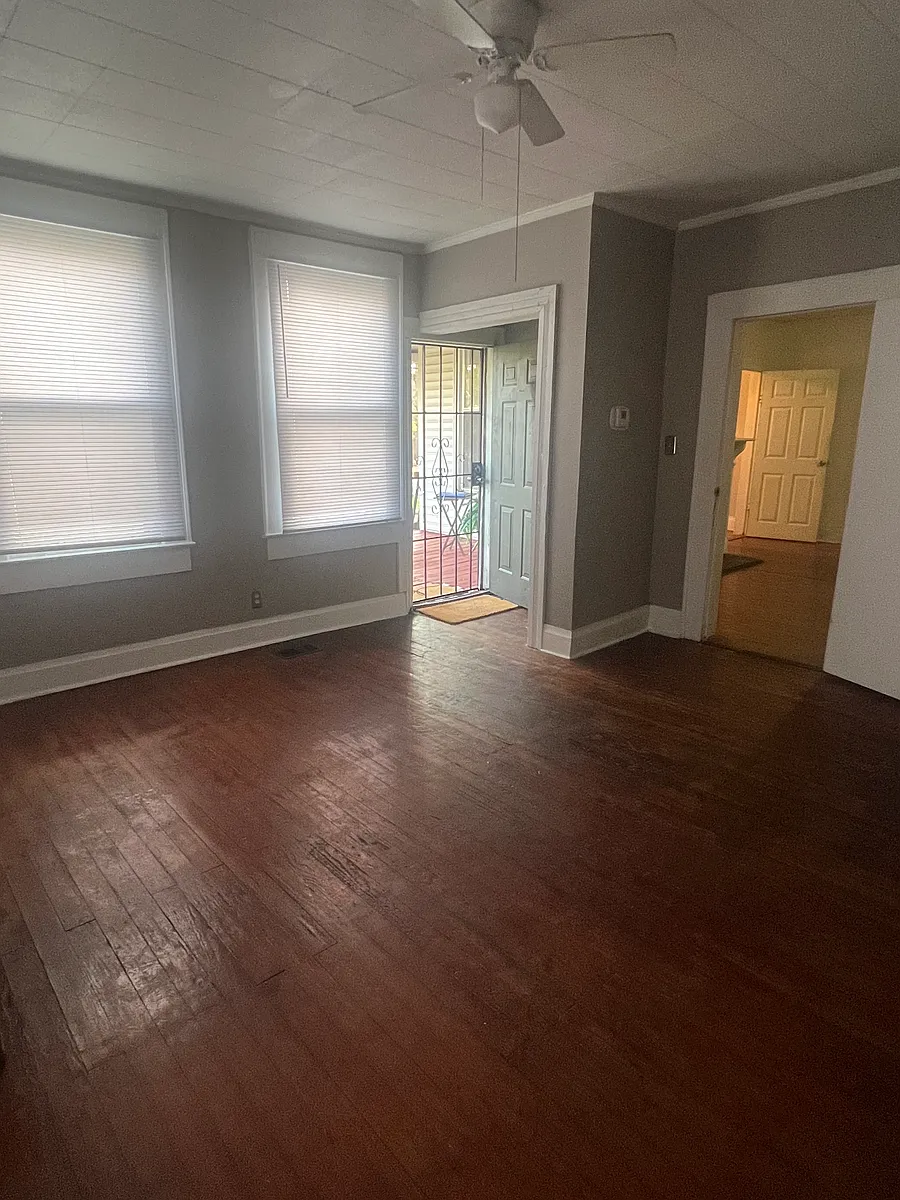 Den/ Family room - 2515 Plum St