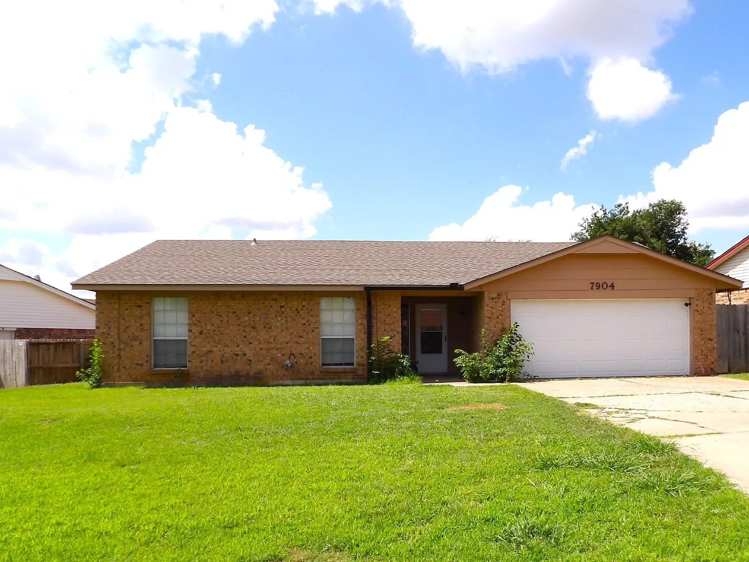 3 bed, 1500 sqft, $1,195 — Photo 1