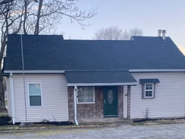 513 Meridian St, Shirley, IN 47384
