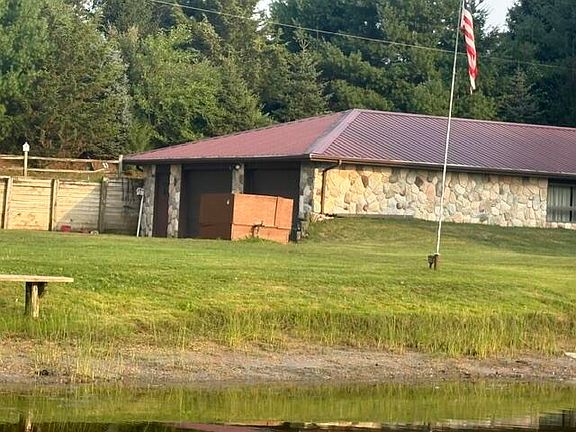 3rd image of 18529 26 1/2 Mile Rd