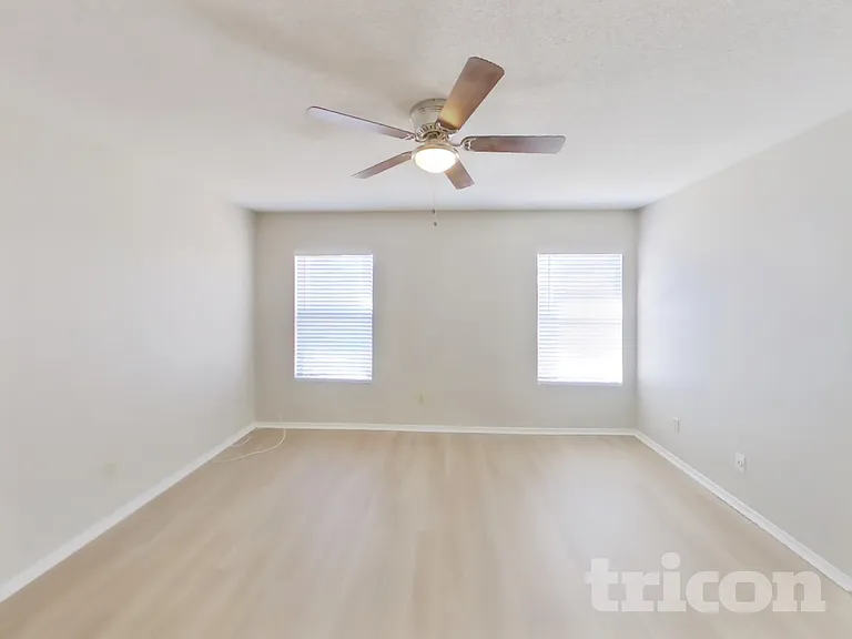 6219 W North Ln — Photo 7