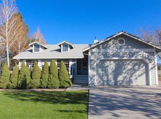 16638 Lake Shore Dr, Weed, CA 96094