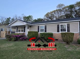 350 Longhorn Dr, Fayetteville, NC 28303