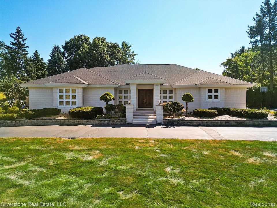 1st image of 6492 Malvern Dr