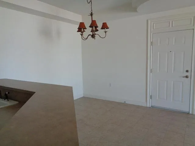 1512 SW 50th St #203 — Photo 5