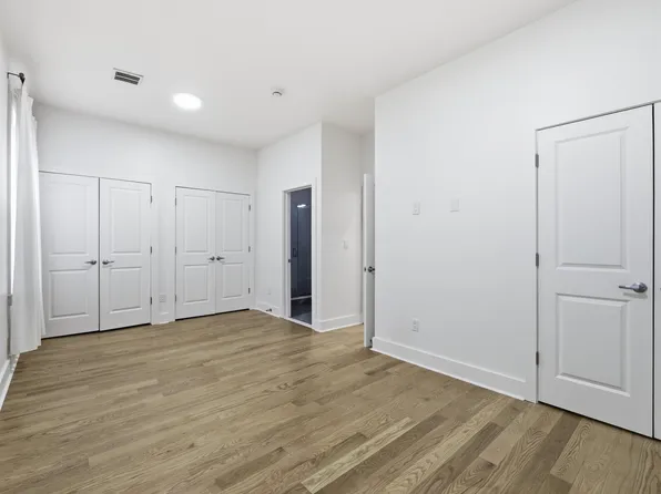 32 Charles Street image 11 of 20