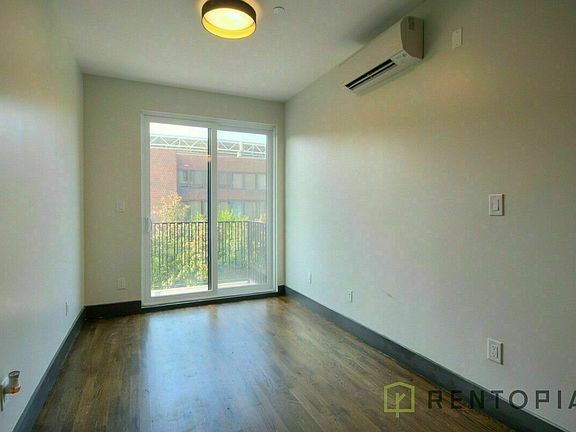 2nd image of 276 Nostrand Ave #3Z