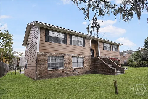 1220 E Victory Dr #1 Photo 1