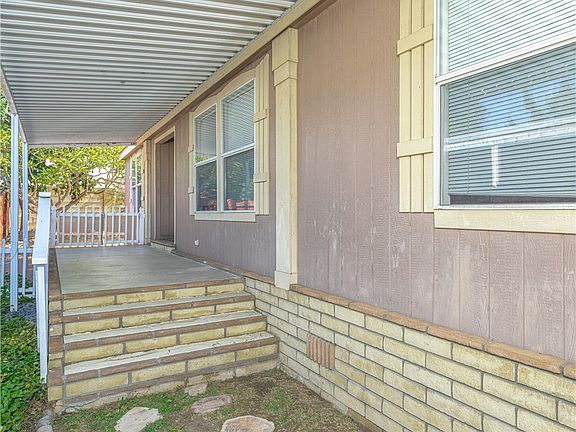 5th image of 300 N Rampart St Trailer 26