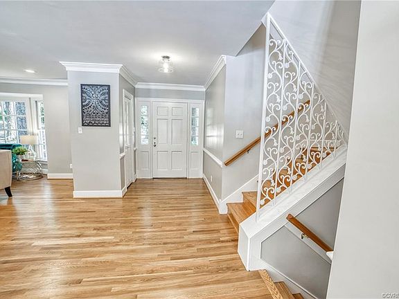 5th image of 7910 Burrundie Dr