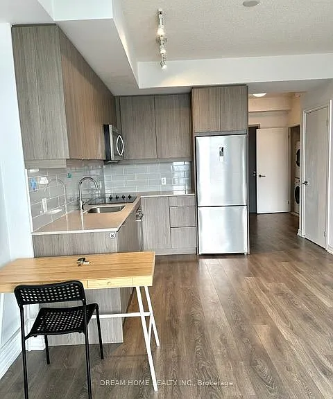 36 Forest Manor Rd #1104 — Photo 8