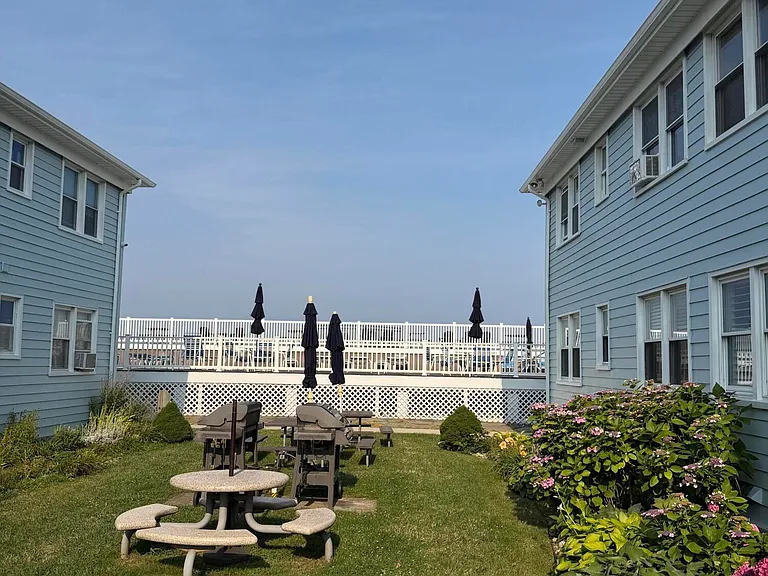 1201 Ocean Ave #24 — Photo 12