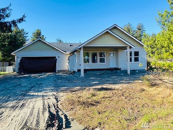 Photo of builders previous build and not of home being built