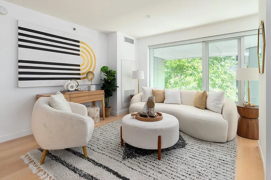 2 bed, 1274 sqft, $7,800 — Photo 2