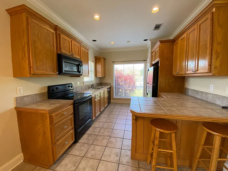 413 Lake Worth Dr — Photo 5