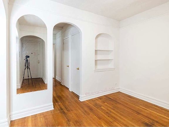 4th image of 47-51 40th St #5E