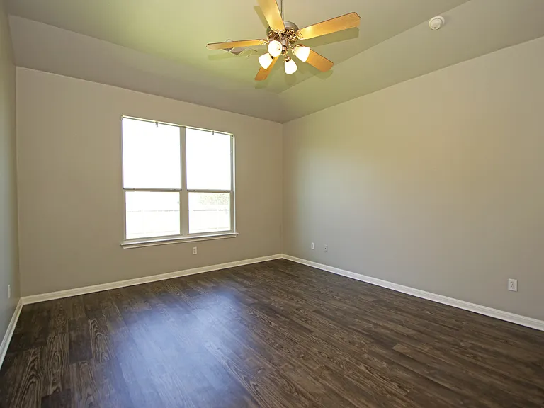 6800 Cromarty Ln — Photo 21