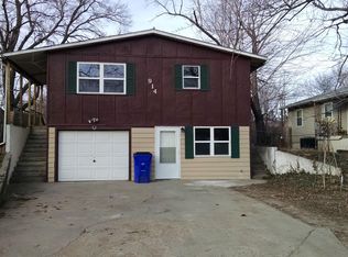 914 W Ash St, Junction City, KS 66441
