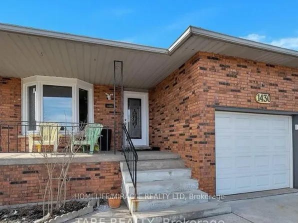 1430 Upper Gage Ave, Hamilton, ON L8W 1E7