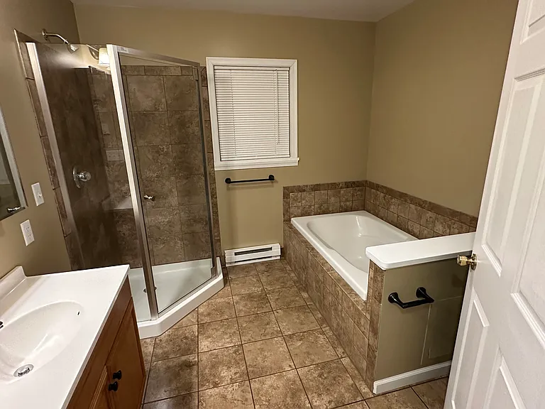 577 Pine St #102 — Photo 7