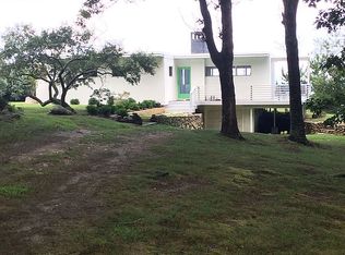137 Ram Island Dr, Shelter Island, NY 11964