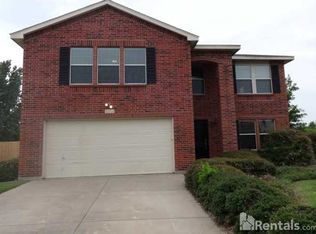 5213 Bedfordshire Dr, Fort Worth, TX 76135