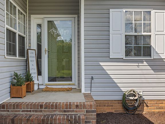 5th image of 239 Christian Dr NW