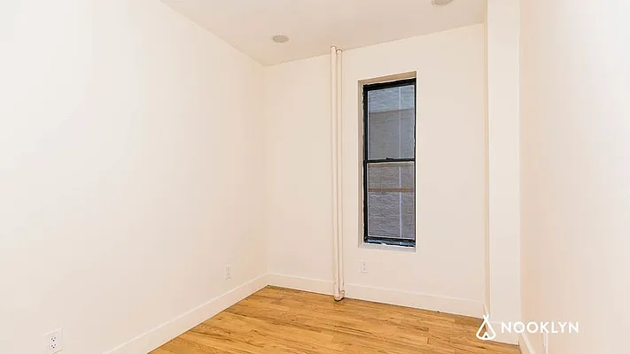 Rented by Nooklyn NYC LLC | media 43