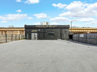2441 S State St, Chicago, IL 60616