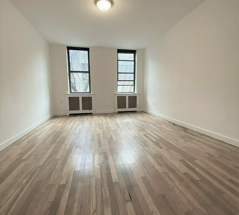 1st image of 302 E 38th St APT 4C